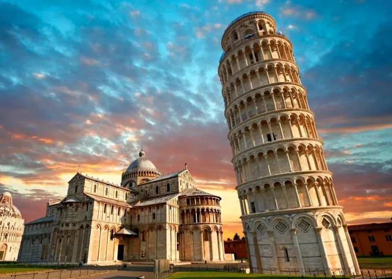 Lịch sử xây dựng Tháp nghiêng Pisa